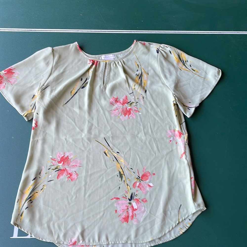 Woman’s top